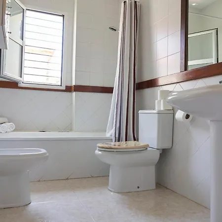 Relax, Family, Telecommuting & Private Pool Semesterbostad