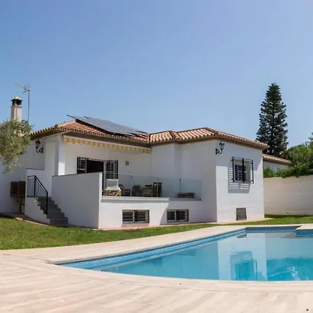 Semesterbostad Relax, Family, Telecommuting & Private Pool Velez Malaga