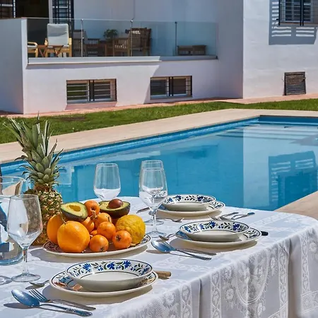 Semesterbostad Relax, Family, Telecommuting & Private Pool Velez Malaga