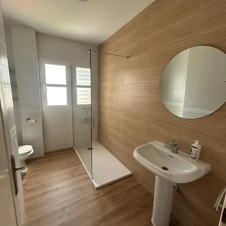 Semesterbostad Relax, Family, Telecommuting & Private Pool *