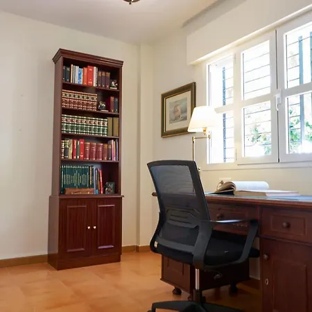 Relax, Family, Telecommuting & Private Pool * Velez Malaga